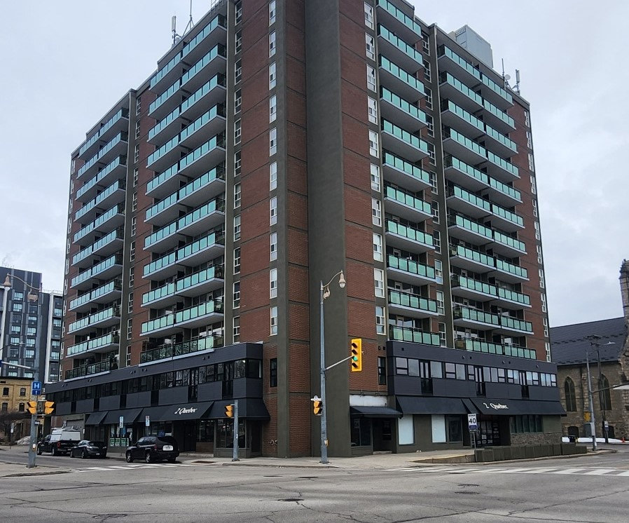 Victoria Park East golf Club front exterior building